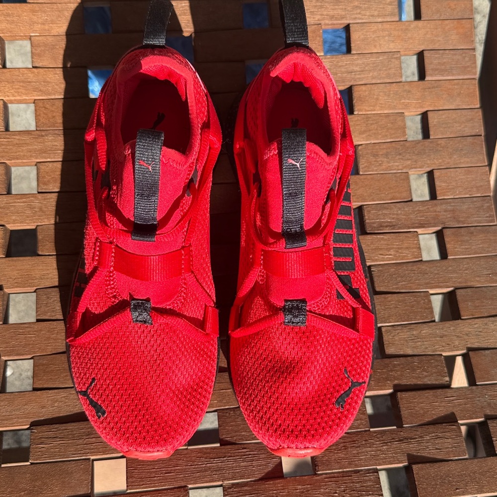Puma Big Kid Size 4 Red Athletic Shoes No Laces
